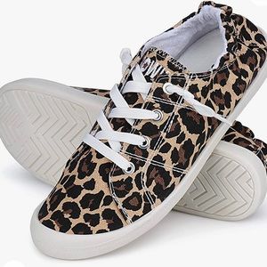 Sowift Women’s Low Top Canvas Fashion Slip On Sneaker Casual Walking Shoes